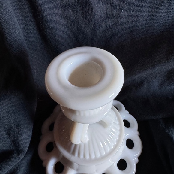 Westmoreland milk glass nesting rabbit and compotes/candle holders - Picture 10 of 11